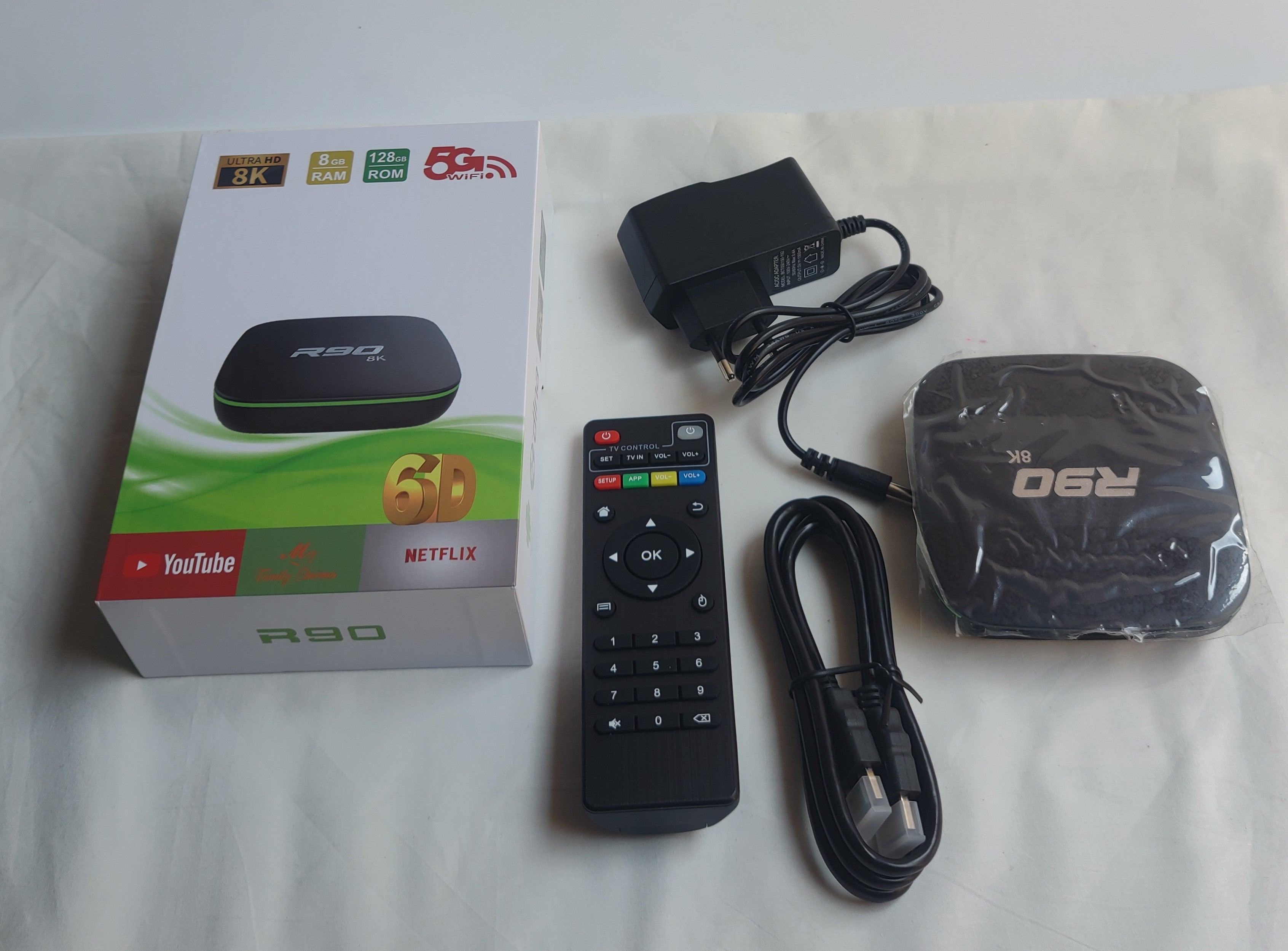 R90 TV Box Ultra HD 8GB 128GB